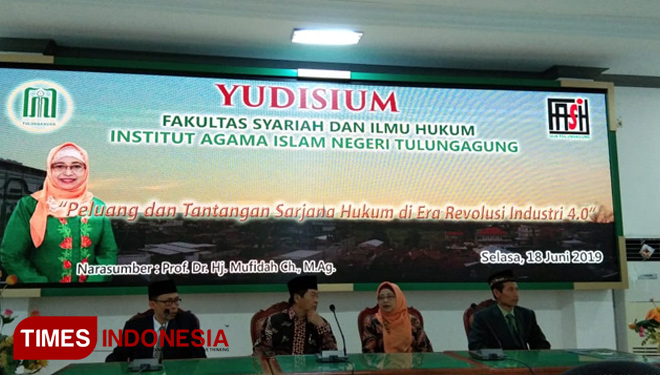 Yudisium Mahasiswa FASIH IAIN Tulungagung, (FOTO: Irham Wildana/TIMES Indonesia)