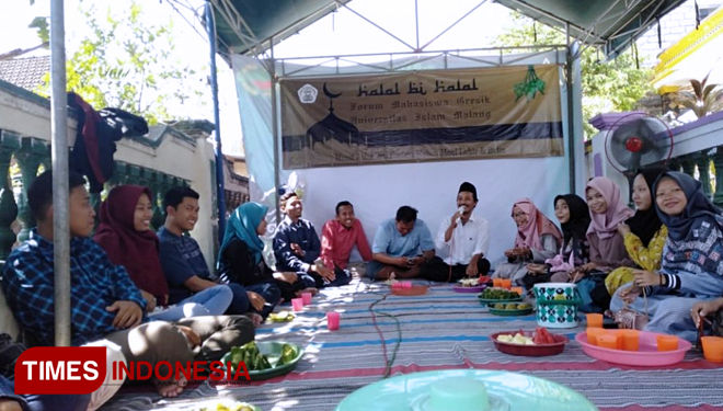 Unisma Malang menggelar halal bi halal di dusun Pereng Kulon, desa Melirang kabupaten Bungah, Gresik. (FOTO: AJP TIMES Indonesia)
