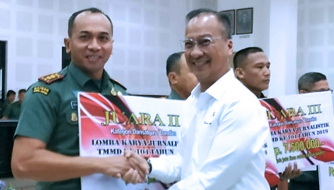 Penghargaan nasional TMMD oleh Mabes TNI AD. (Foto : Istimewa) 