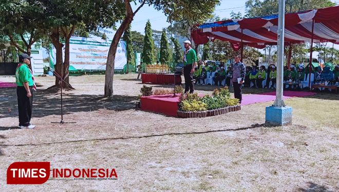 Bupati Ipong Muchlissoni Canangkan Program Ponorogo Bebas Sampah Plastik. (FOTO: Marhaban/TIMES Indonesia)