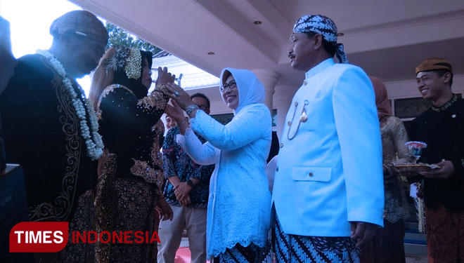 Lots of Excitement at the Collective Wedding in Madiun