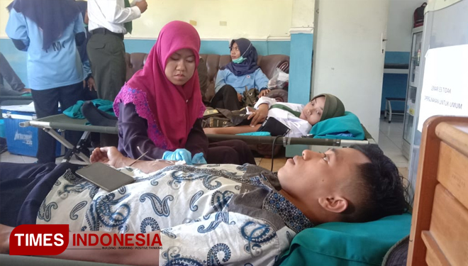 Kegiatan donor darah yang dilakukan KSR Polbangtan Malang pada Dies Natalis ke-1. (FOTO: Polbangtan Malang for TIMES Indonesia)