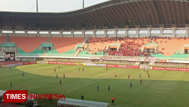 Suasana pertandingan PSM Makassar vs Becamex Binh Dhuong di Stadion Pakansari, Bogor, Selasa (25/6/2019). Foto: Mahmud A