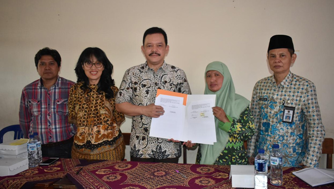 PT Japfa Comfeed Indonesia Tbk (JAPFA) bekerjasama dengan PT Ciomas Adisatwa (CIOMAS) unit Malang, menyelenggarakan Pelatihan JAPFA for Kids, Kamis (27/6/2019) di di Madrasah Ibtidaiyah (MI) Hidayatulloh. (FOTO: JAPFA Indonesia)