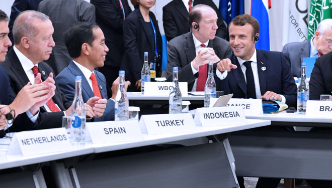 Presiden Jokowi bersama para pemimpim dunia dalam KTT G20 di Osaka, Jepang. (foto-foto: setneg for timesindonesia)