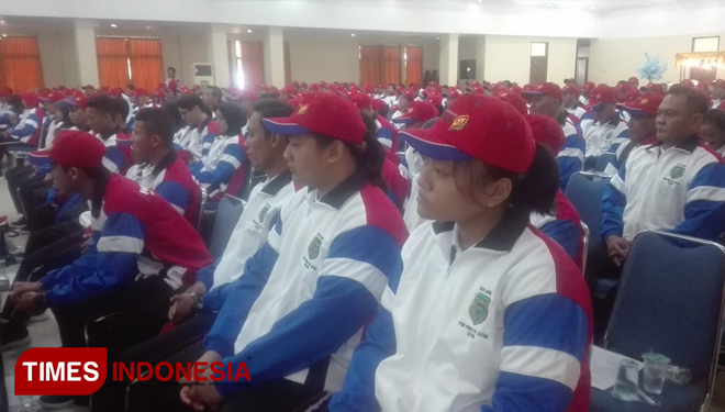 Wali Kota Madiun Maidi memberangkatkan kontingen Porprov Jatim 2019. (Foto: Nurdin Ariyanto/TIMES Indonesia)