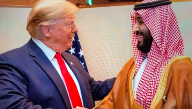 Putra Mahkota Arab Saudi, Pangeran Mohammed bin Salman (kanan) bersama Presiden Amerika Serikat, Donald Trump.