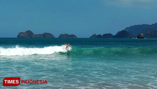 Disponsori PT BSI, Even Surfing Internasional Kembali Hadir di Pantai Pulau Merah