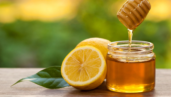 ILUSTRASI - Manfaat Madu dan Lemon. (FOTO: Shutterstock)
