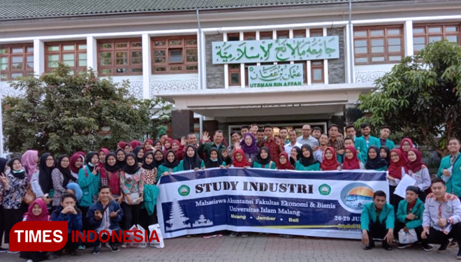 Mahasiswa akuntansi FEB Unisma Malang mengunjungi program studi  FEB Universitas Jember, PT Sinar Sosro Bali, BPK RI Perwakilan Bali, dan Sentra UMKM Joger dan Cenil. (FOTO: AJP TIMES Indonesia)