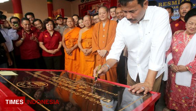 Vihara Samudra Mentaro Sebagai Destinasi Wisata Religi Di