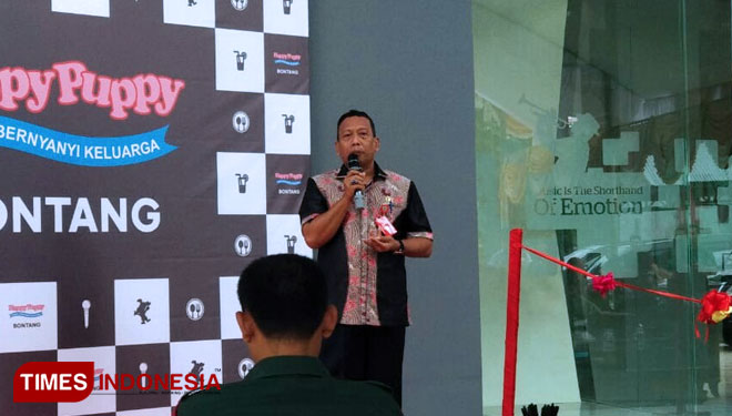 The Assistant of Administrator of Bontang M Bahri on the Happy Puppy opening ceremony. (Picture by : Kusnadi /TIMES Indonesia)