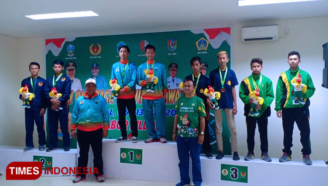Dua Atlet Billiard Kota Batu mendapatkan medali emas dalam Porprov Jatim ke VI tahun 2019. (FOTO: ist/TIMES Indonesia) 