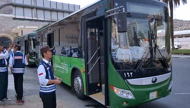 Bus shalawat yang akan melayani JCH Indonesia selama 24 jam. (FOTO: Kemenag) 