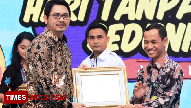 Pemkot Pasuruan terima Piagam Penghargaan Paramesti dari Kemenkes RI. (FOTO: AJP TIMES Indonesia)