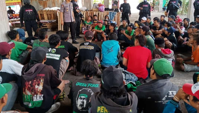 Para suporter yang diamankan Polresta Yogyakarta, Jumat (12/7/2019). (FOTO: Istimewa/TIMES Indonesia)