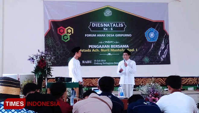 Diskusi yang digelar Forum Anak Desa Giripurno untuk memperingati hari jadi ke-6 di Aula Balai Desa Giripurno, Kecamatan Bumiaji, Kota Batu, Rabu (10/7/2019). (Foto: Jefri for TIMES Indonesia)