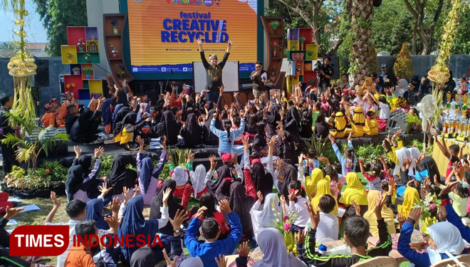 Pemkab Banyuwangi menggelar Festival Creative Recylced 2019 di RTH Sayu Wiwit. (Foto: Istimewa/TIMES Indonesia)