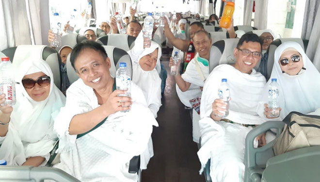 Jemaah calon haji Indonesia didorong untuk banyak minum demi menghindari dehidrasi (Foto: Kemenag RI for TIMES Indonesia)