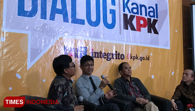 Wakil Ketua Komisi Pemberantasan Korupsi (KPK RI), Laode M. Syarif, dalam dialog kanal KPK di gedung KPK, Jakarta, Selasa (16/17/2019). (FOTO: Edy Junaedi ds/TIMES Indonesia)