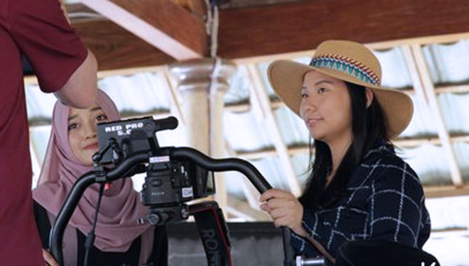 Livi Zheng sutrada film The Santri (FOTO: KapanLagi.com/Abel Risang)