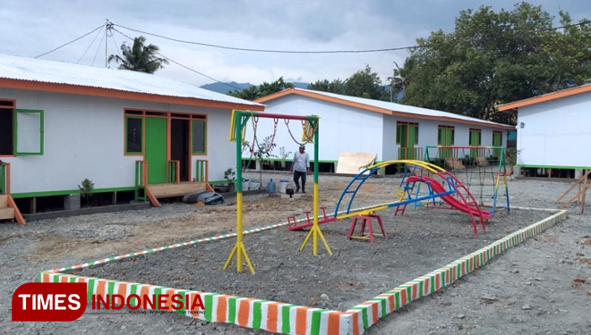 Pembangunan 96 unit Hunian Nyaman Terpadu di Mpanau, Palu, kini telah selesai. Kompleks hunian ini siap menampung warga yang masih bertahan di bawah tenda pengungsian atau warga yang rumahnya rusak parah akibat gempa Sulteng September 2018 silam. (FOTO: A