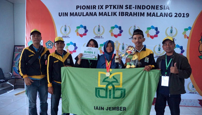 Kontingen IAIN Jember saat memperoleh medali emas Cabang MHQ 30 Juz (FOTO: Istimewa)