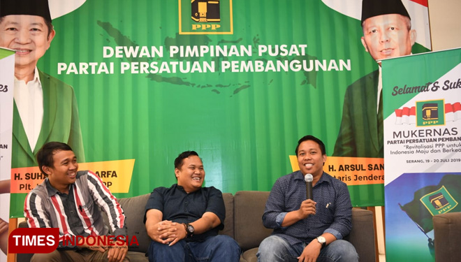 Konferensi Pers Kornas Kaukus Muda PPP di Gedung DPP PPP (FOTO: Kaukus Muda PPP For TIMES Indonesia)