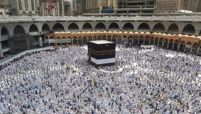 Situasi di Masjidil Haram yang sudah mulai penuh sesak Jemaah Calon Haji. (FOTO: Kemenag) 