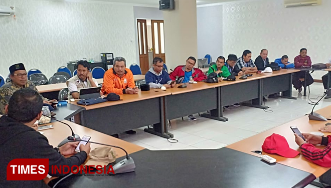 Rapat Forum WR PTKIN membahas calon tuan rumah PIONIR X 2021 nanti. (foto: times indonesia network)