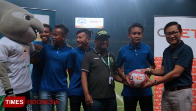 QNET Kirim Anak Didik Persebaya Ikuti Coaching Clinic di Manchester City