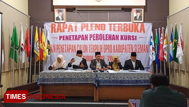 Rapat pleno penetapan Penetapan Calon Terpilih DPRD Kabupaten Sleman Periode 2019-2024, Senin (22/7/2019) petang. (FOTO: Fajar Rianto/TIMES Indonesia)