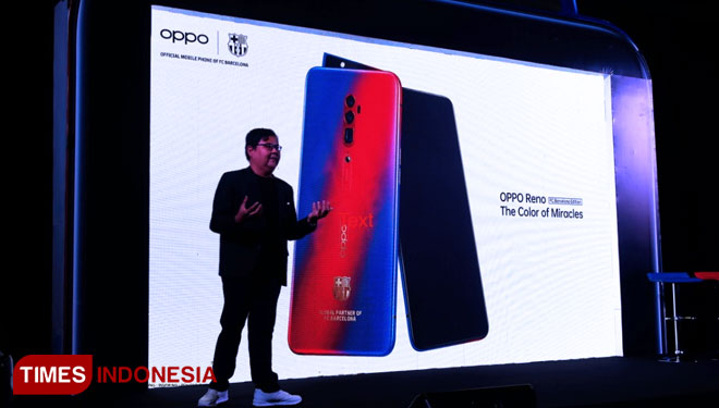 Aryo Meidianto A., PR Manager OPPO Indonesia dalam peluncuran OPPO Reno 10x Zoom FC Barcelona Limited Edition. (Foto: OPPO for TIMES Indonesia)