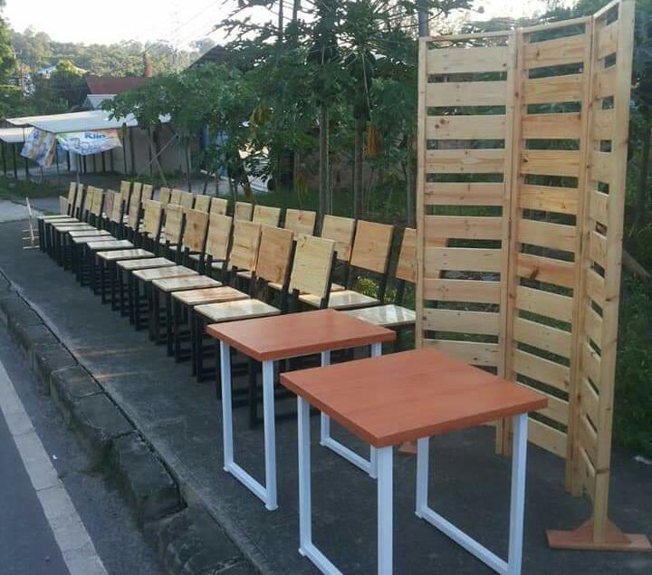 Pengrajin-Kayu-3.jpg
