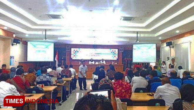 Dinas Kominfo se-Jawa Timur gelar rakor untuk menyukseskan perhelatan Pekan KIM Jawa Timur X Tahun 2019, di Aula Dinas Kominfo Provinsi Jawa Timur, Rabu (24/7/2019). (FOTO: AJP/TIMES Indonesia)