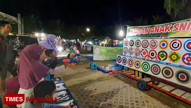 Ramai-Alun-alun-Kota-Madiun-2.jpg