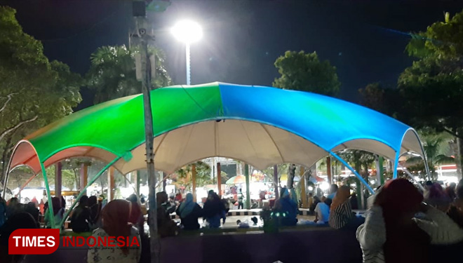 Ramai-Alun-alun-Kota-Madiun-3.jpg