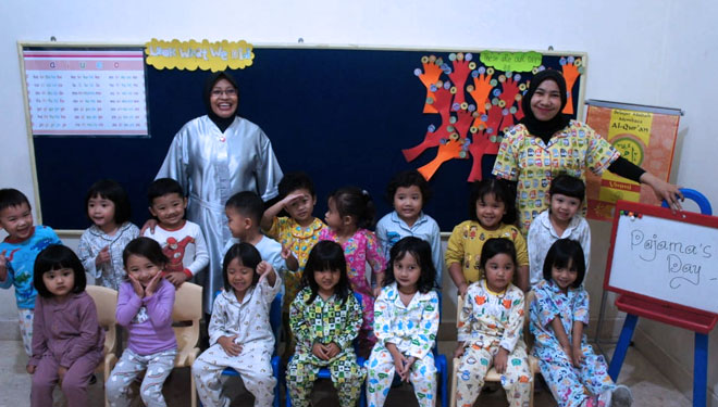 See Me Grow mengelar acara Pajamas Day. Acara ini diadakan disekolah yang berada di Jl. Dr Sutomo No 14 Klojen Kota Malang.