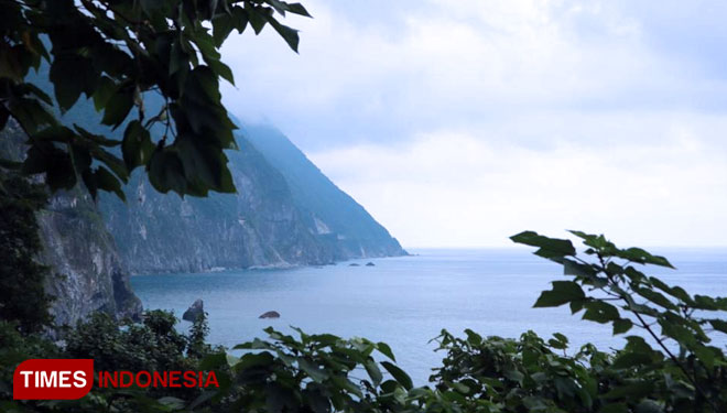 Taroko Village menawarkan pesona Qingshui Cliff yang menjulang berpadu panorama alam menenangkan, Selasa (30/7/2019).(Foto : Lely Yuana/TIMES Indonesia)