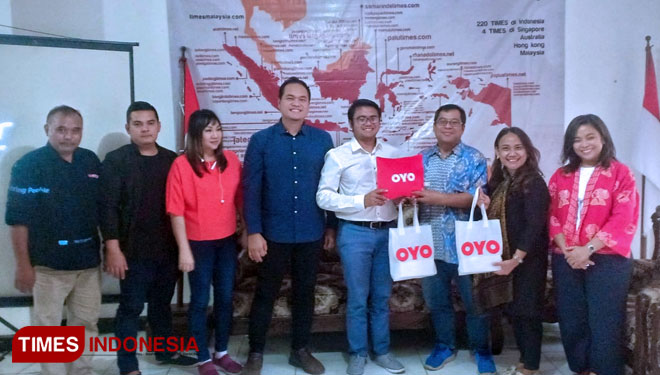 Region Head Java OYO Indonesia, Bayu Seto saat berkunjung ke kantor redaksi TIMES Indonesia, Kamis (1/8/2019). (Foto: Naufal/TIMES Indonesia)