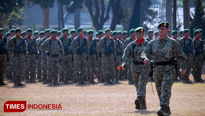 Panglima-Divisi-2-Kostrad-a.jpg