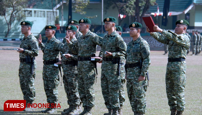 Panglima-Divisi-2-Kostrad-b.jpg