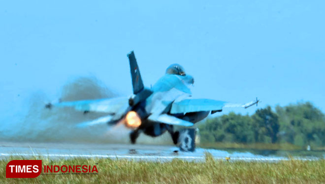 Pesawat-tempur-F-16-Fighting-Falcon-a.jpg