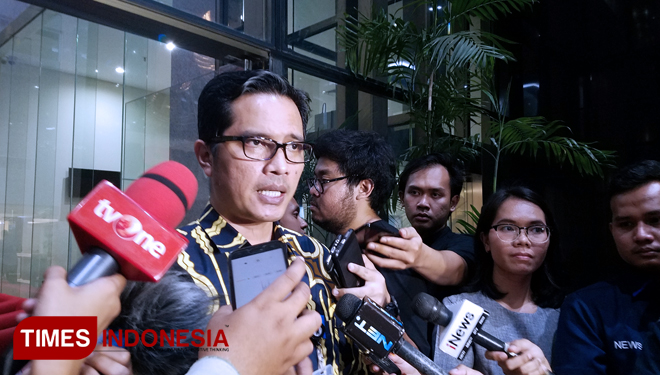 Kabiro Humas KPK RI, Febri Diansyah saat memberikan keterangan Update Hasil Pemeriksaan kepada Wartawan (FOTO: Dokumen TIMES Indonesia)
