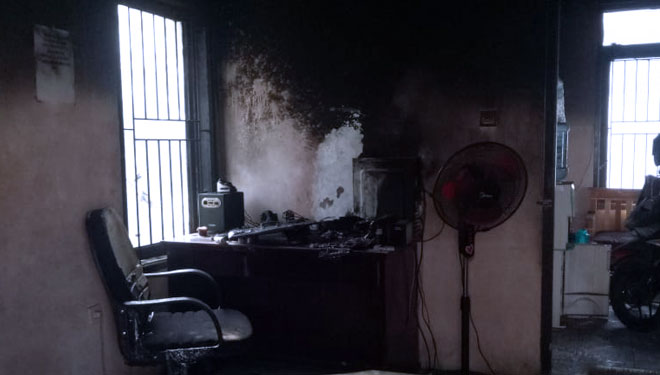Sekretariat DPC GMNI Cianjur dibakar oleh orang tak dikenal, Jumat dini hari pukul 01.00 WIB (16/08). (Foto:Istimewa)
