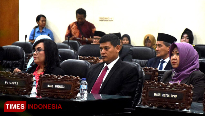 Wali Kota Kediri Hadiri Rapat Paripurna Istimewa DPRD Kota Kediri