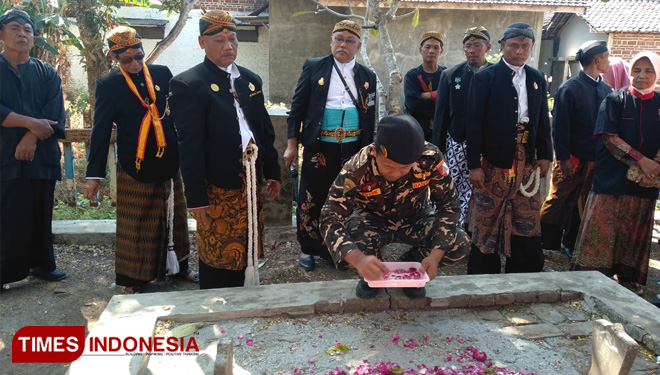 Pengibaran-Sangsaka-Merah-Putih-Ponorogo-3.jpg