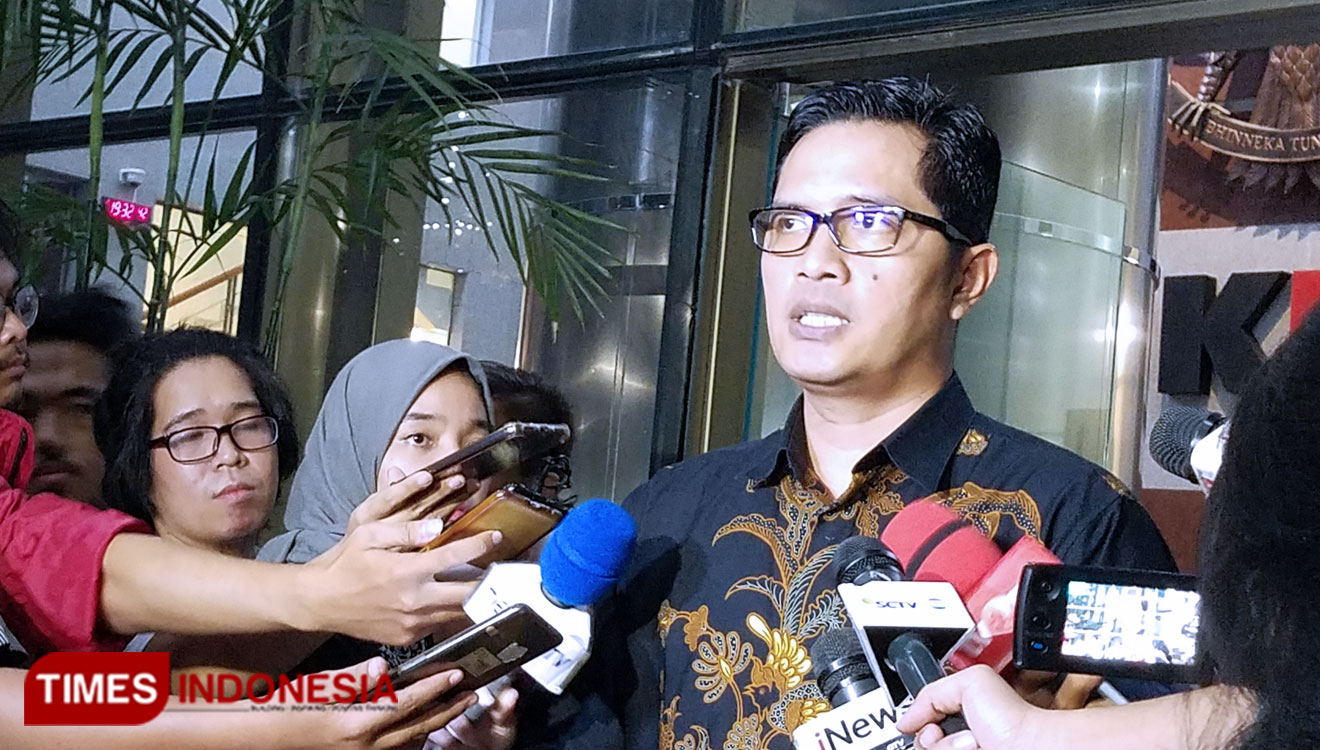 KPK RI akan Periksa Tiga Saksi Terkait Kasus TPPU Emirsyah Satar dan Soetikno