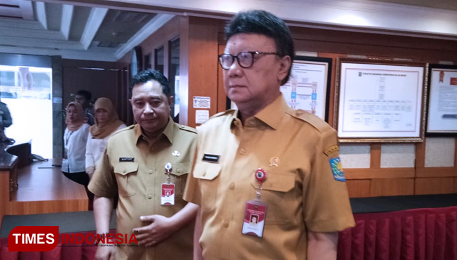 Mendagri Tjahjo Kumolo ditemui TIMES Indonesia di kantor Kemendagri, Jakarta, Senin (19/8/2019). (FOTO: Hasbullah/TIMES Indonesia)