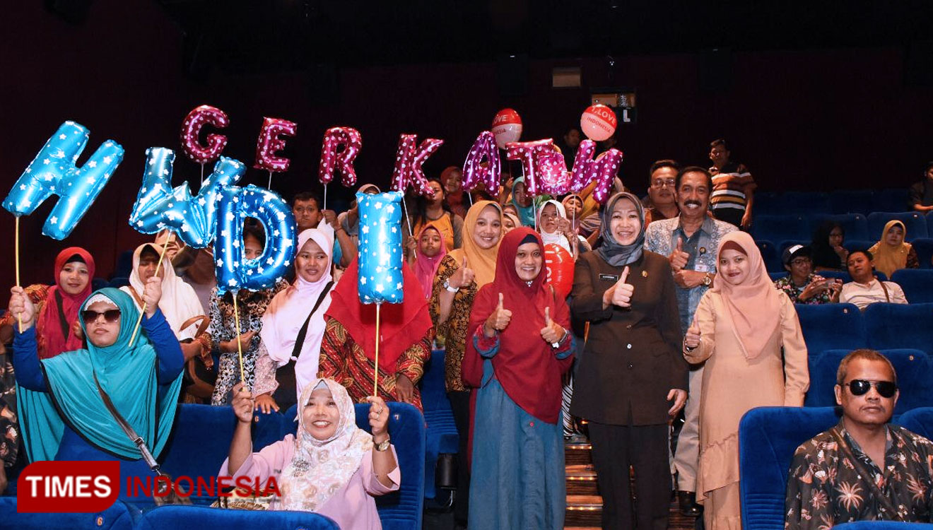Wakil Wali Kota Kediri dan Komunitas Penyandang Disabilitas Nobar Film Bumi Manusia